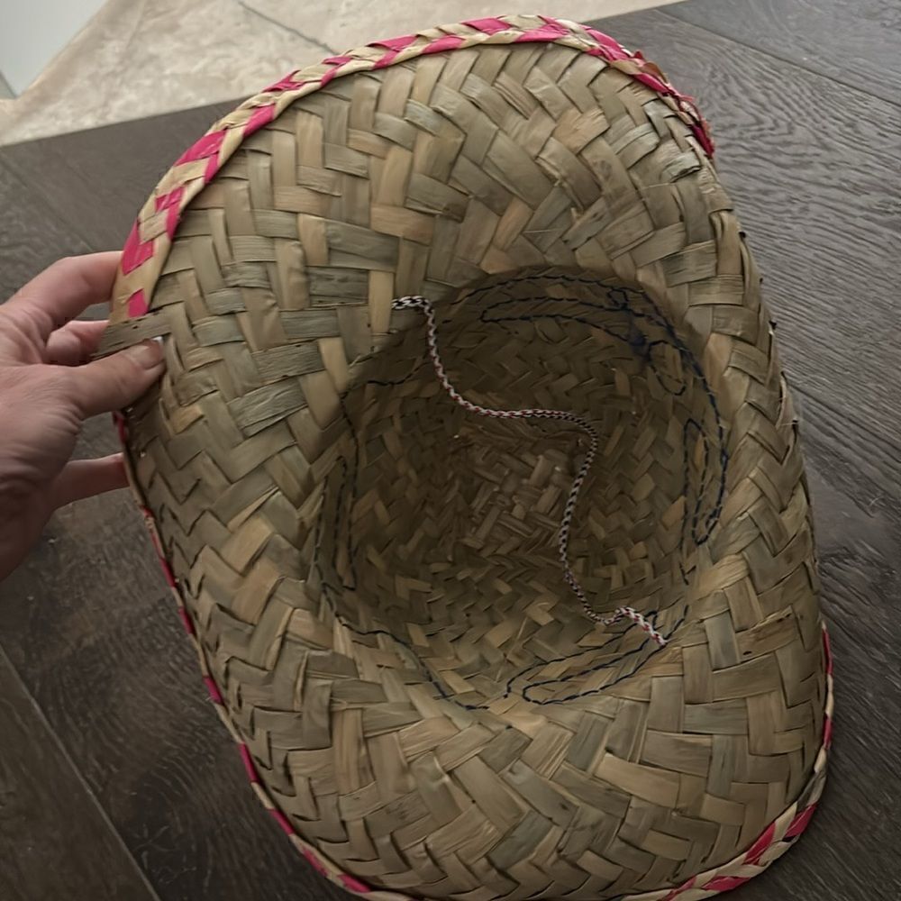 Straw hat with embroidery trim - Picture 2 of 2